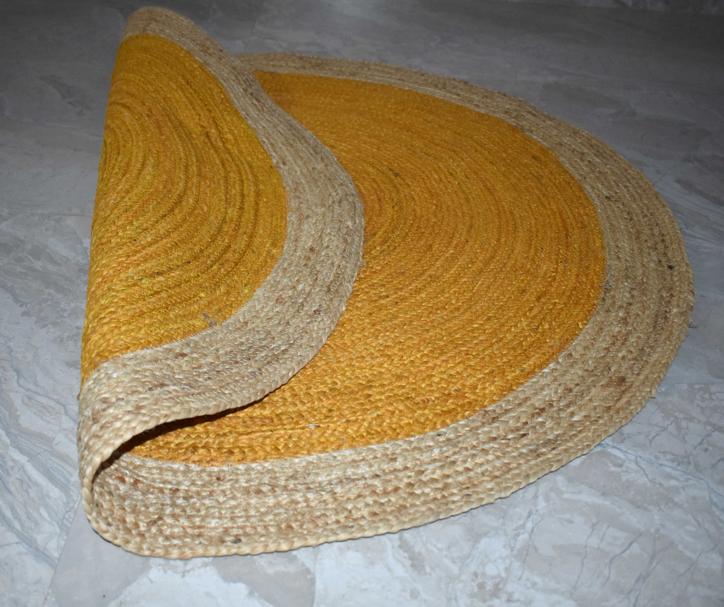 Ripaz Vogue - Rug Round in Jute Hand Braided Rustic Look Area Rug Yellow with Natural Border