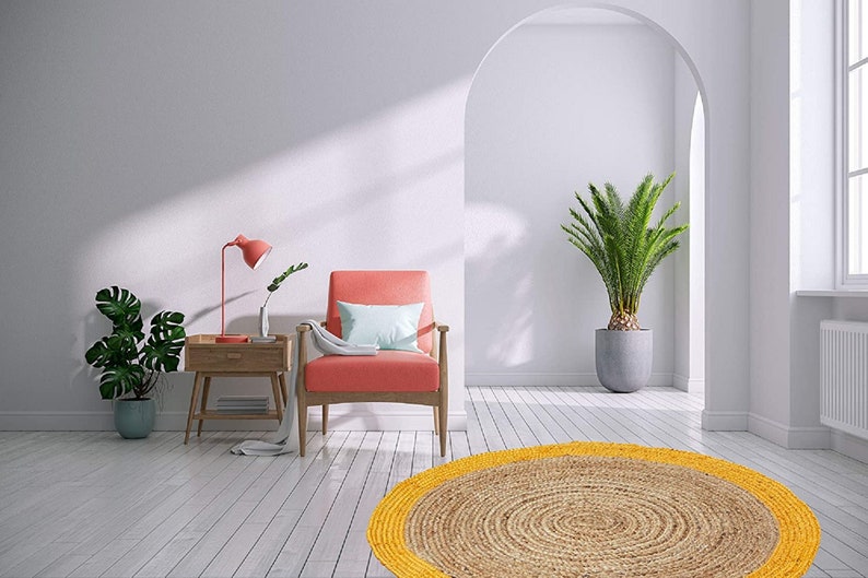 Ripaz Vogue - Rug Round in Jute Hand Braided Rustic Look Rug Beige with Yellow Border