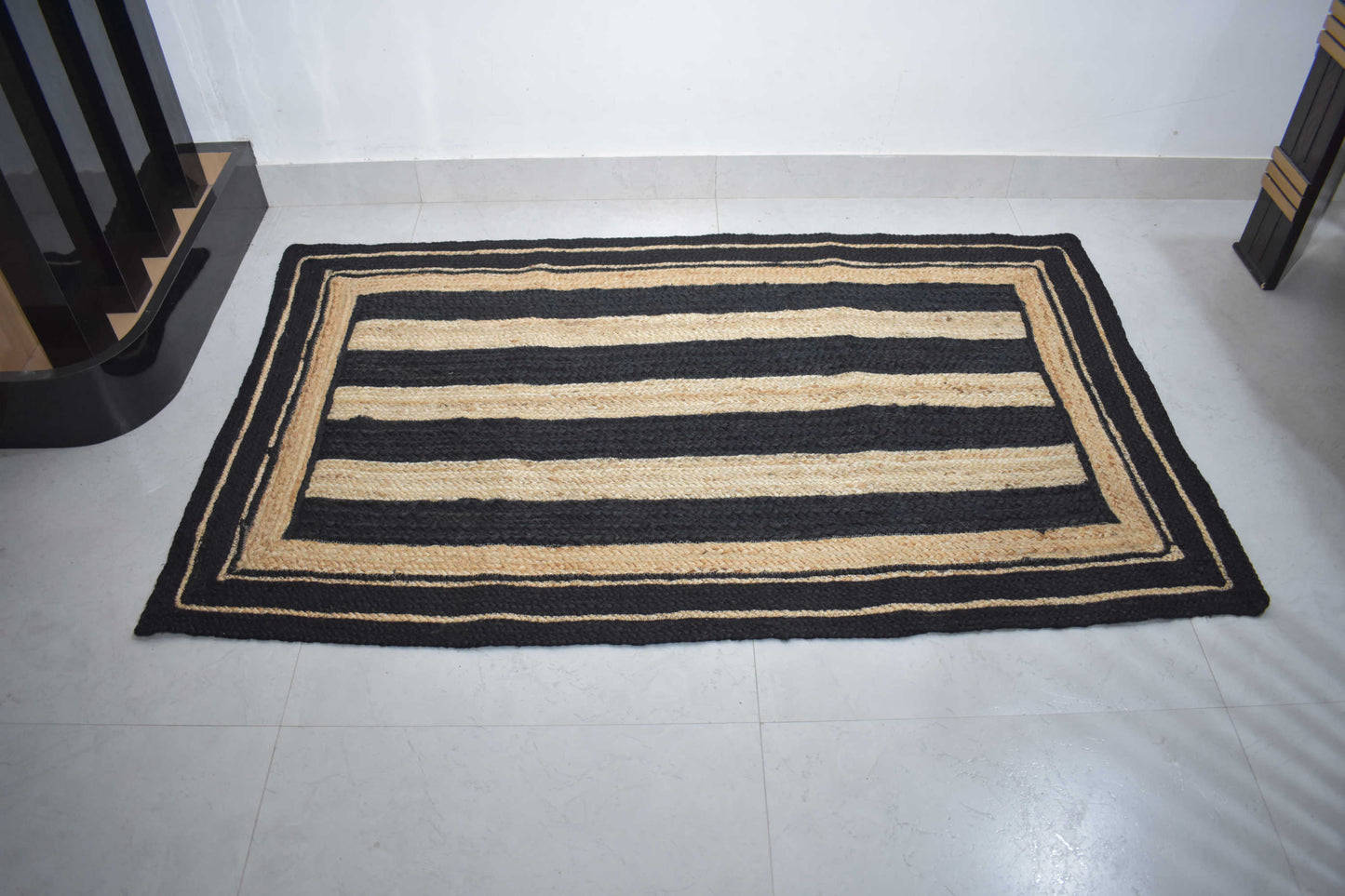 Jute Rug Natural Modern Design Braided Rectangle Area Rug, Black & Beige