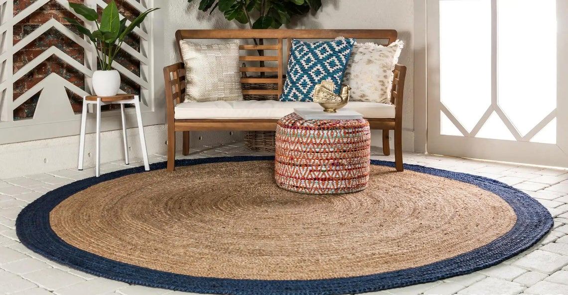 Ripaz Vogue - Tapis rond en jute tressé à la main aspect rustique beige avec bordure bleue 