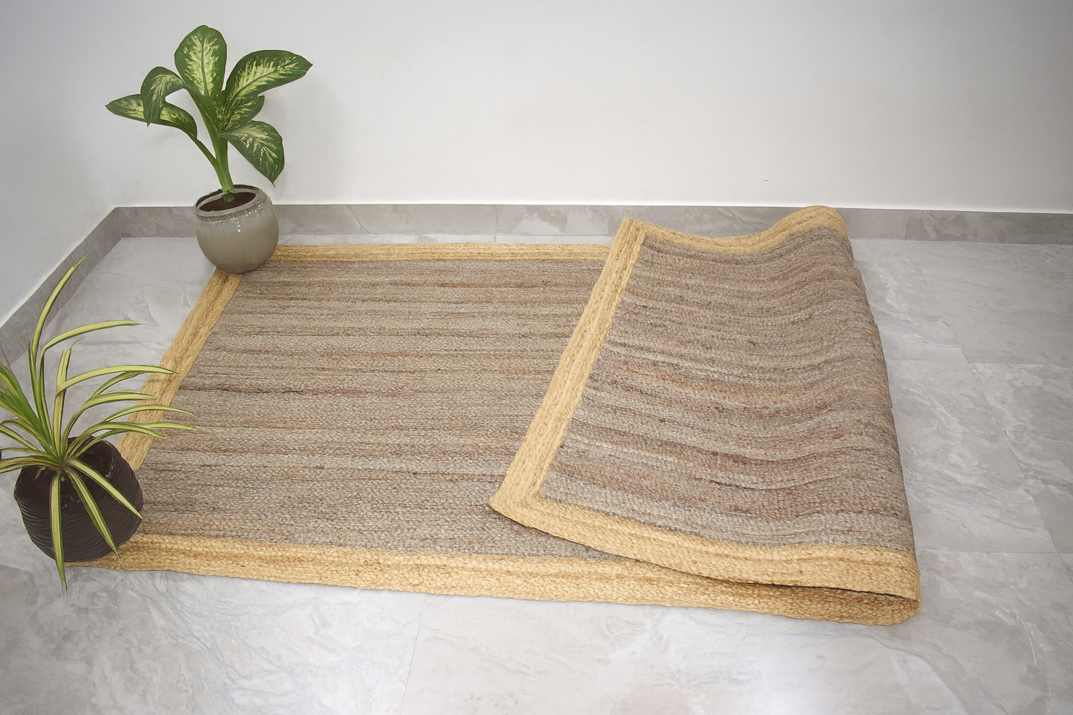 Eco-Friendly Jute Rug – Durable Woven Carpet for Home & Office