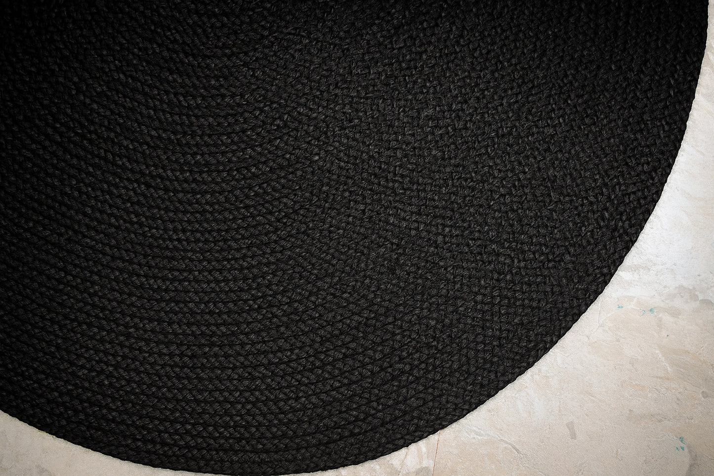 Rustic Jute Rug for Living Room – Eco-Friendly Woven Decor Round Carpet, Black Dye