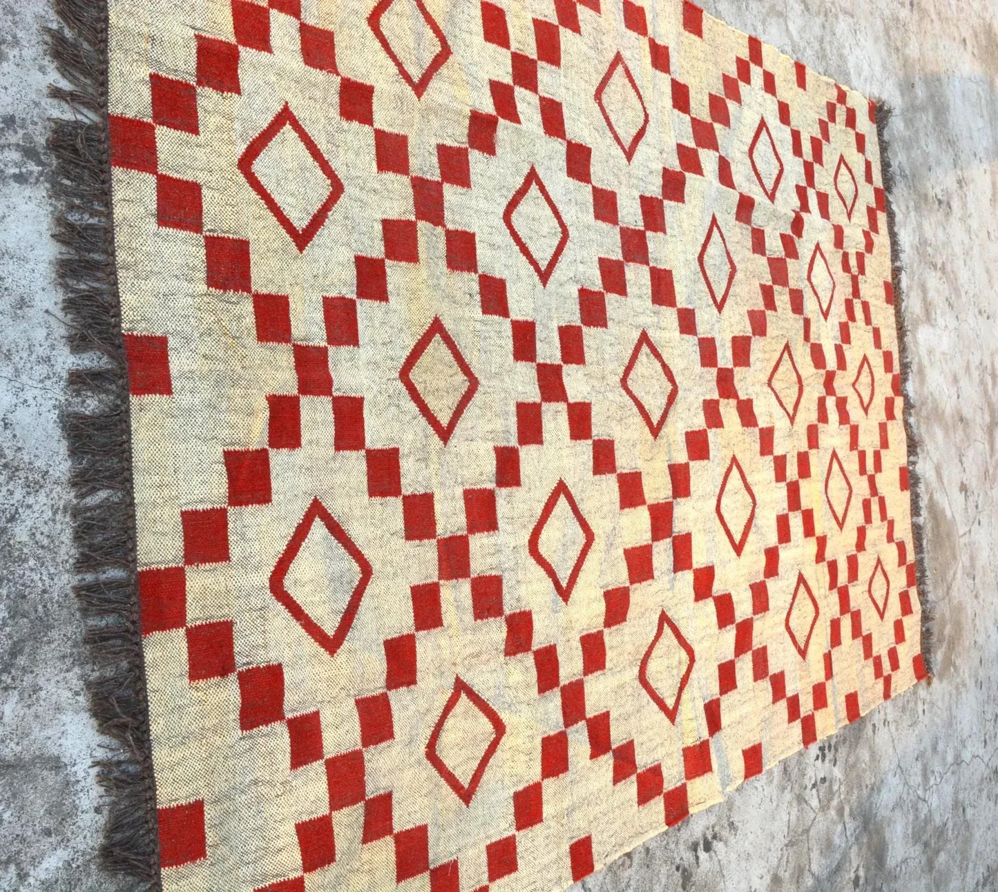 Tapis rectangulaire en jute naturel tressé à la main Ripaz pour décoration intérieure 