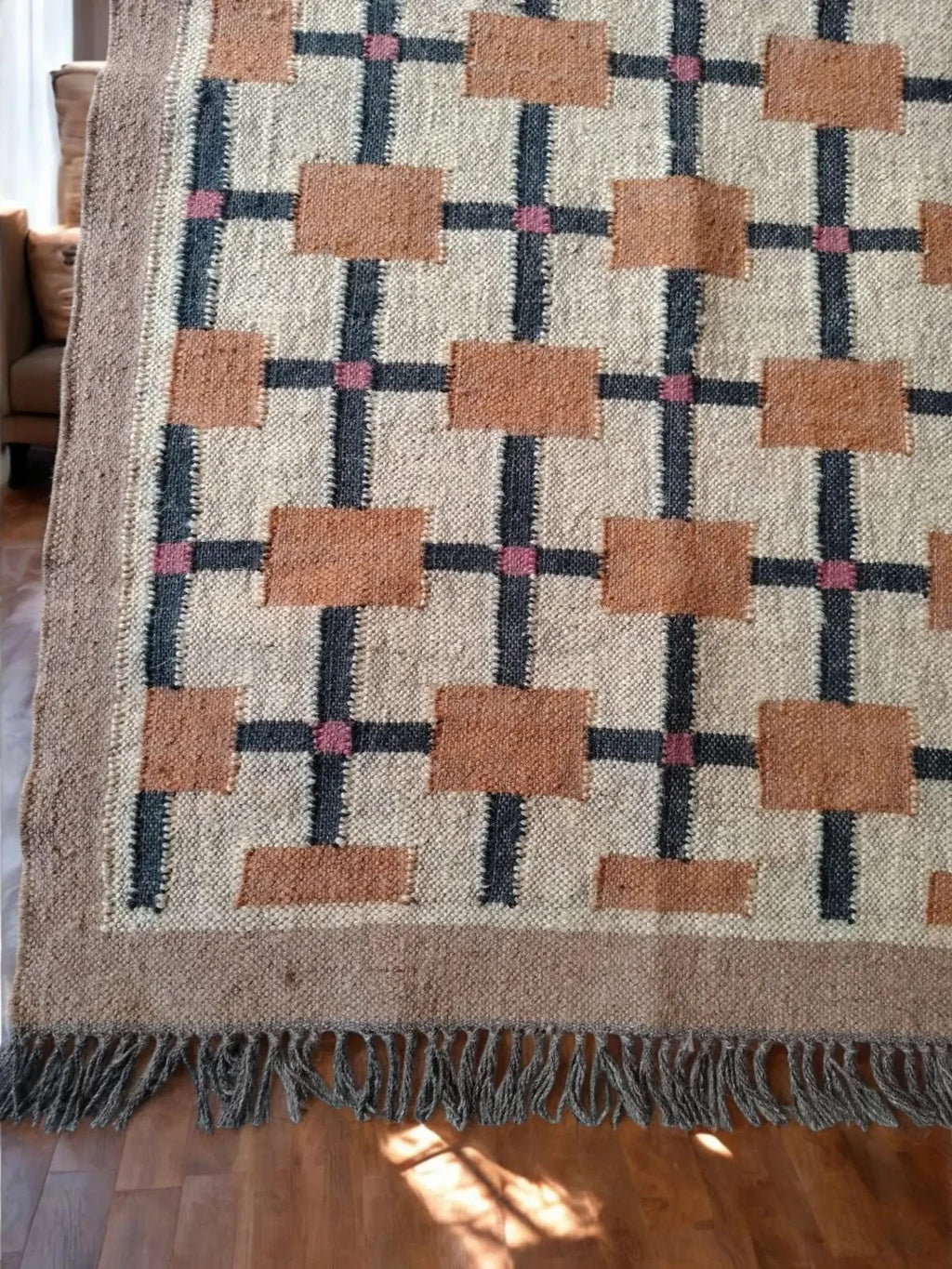 Tapis rectangulaire en jute naturel tressé à la main Ripaz pour décoration intérieure 