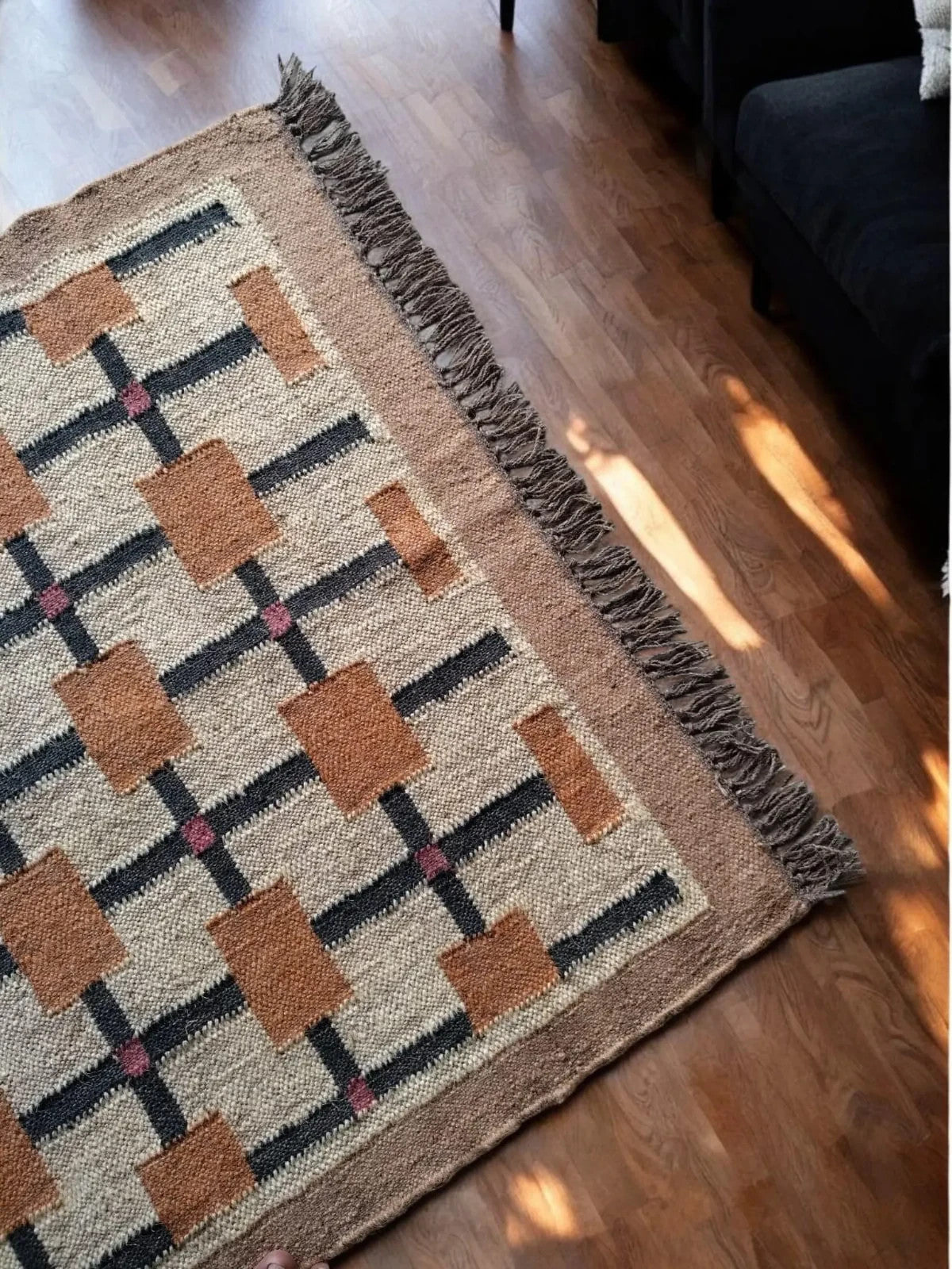 Tapis rectangulaire en jute naturel tressé à la main Ripaz pour décoration intérieure 
