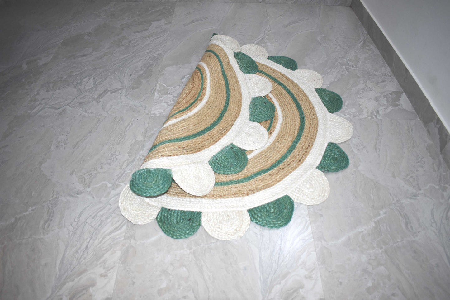 Ripaz Vogue - Floor Carpet 100% Natural Jute Hand Braided Latest Design Area Rug, Scallop Design Round
