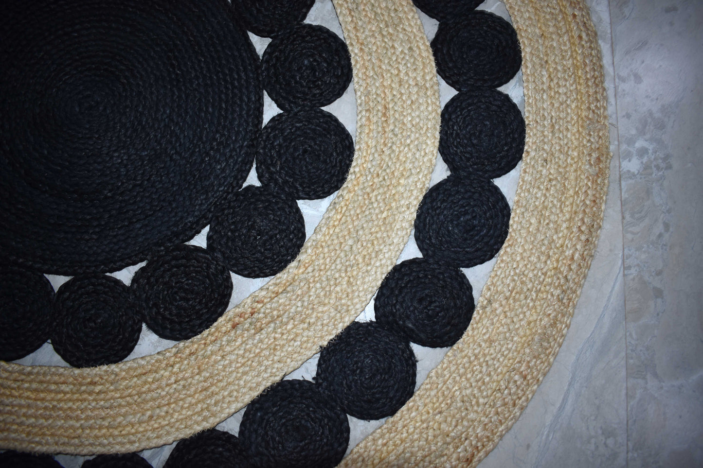 Ripaz Vogue - Floor Carpet Natural Jute Hand Braided Latest Design Area Rug, Round, Beige & Black