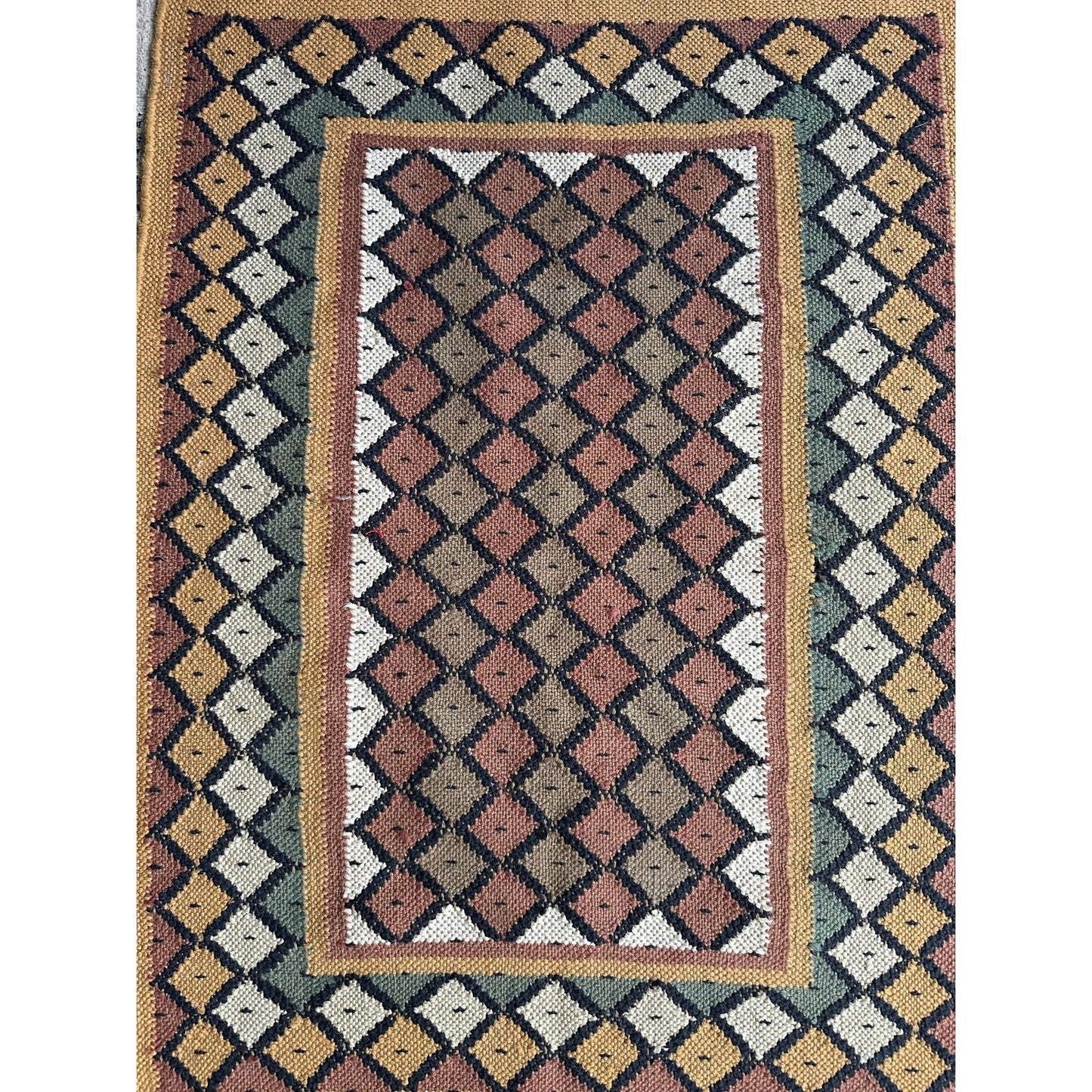 Tapis rectangulaire en jute naturel tressé à la main Ripaz pour décoration intérieure 