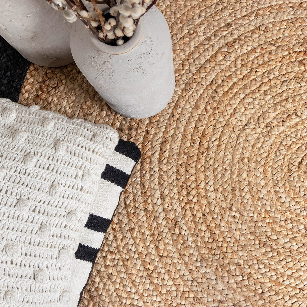 Ripaz Vogue - Handmade Round Jute Rug Natural Braided Area Carpet