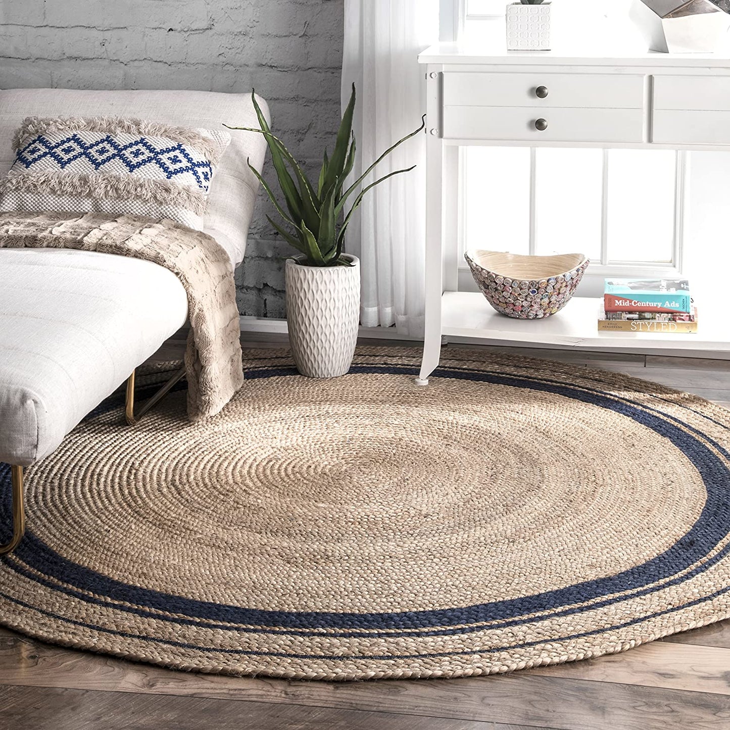 Ripaz Vogue - Rug Round in Jute Hand Braided Rustic Look Area Rug