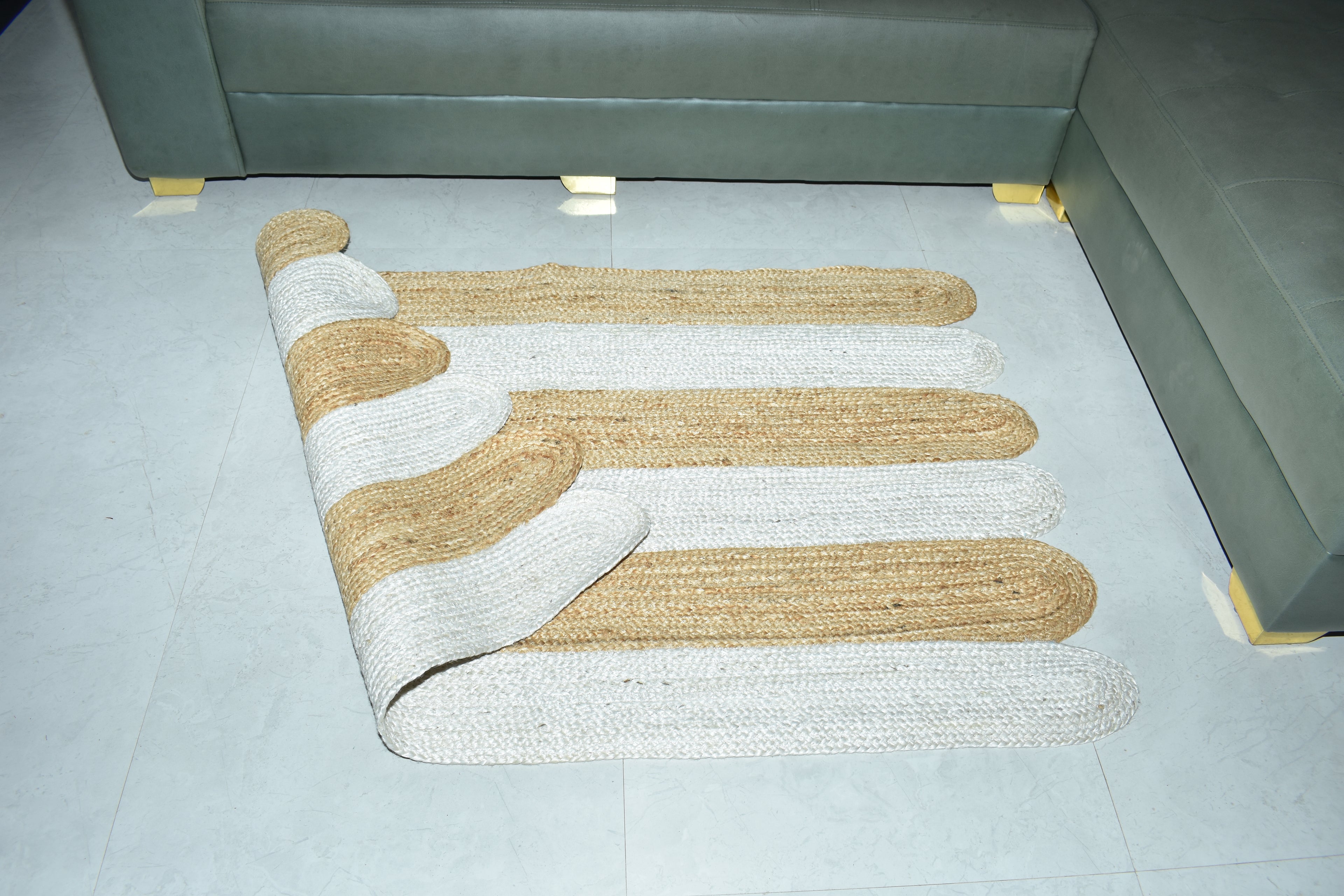 Ripaz Vogue - Farmhouse Jute Rug Oval Natural Jute Rug Braided Beige & White Color